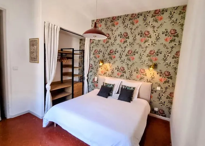 Le Palais 10, Superbe D'exception Authentique Centre Historique Apartamento *